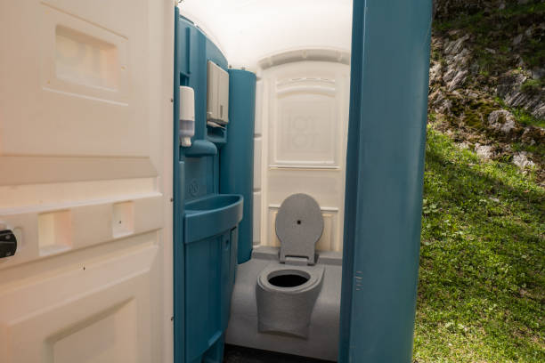 Portable Toilet Options We Offer in Grenada, MS